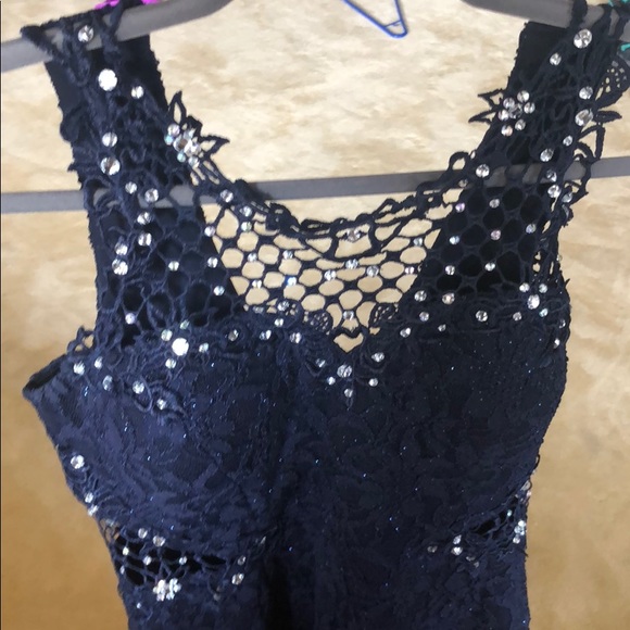 Jodi Kristopher formal bodycon dress - Picture 3 of 4